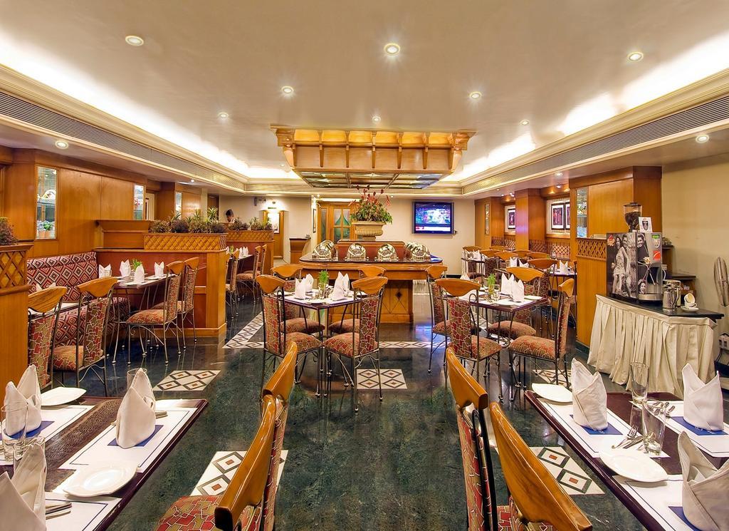 Sarovar Portico Rivera Ahmedabad Extérieur photo
