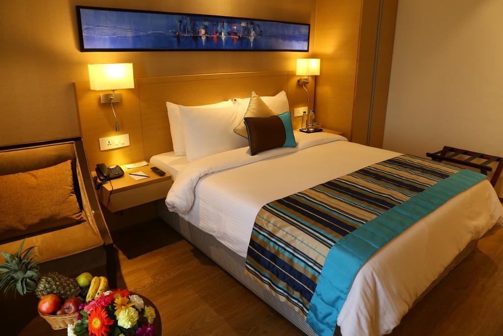 Sarovar Portico Rivera Ahmedabad Extérieur photo
